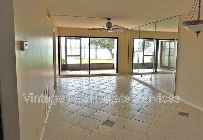 Foto del edificio - 6291 Bahia Del Mar Cir