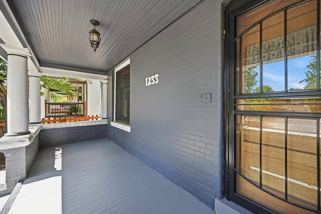 Photo - $2,895.95, with $200 Off Cleaning Voucher, 3 Beds - 2 Bath, Single Family Home in Denver with Was...