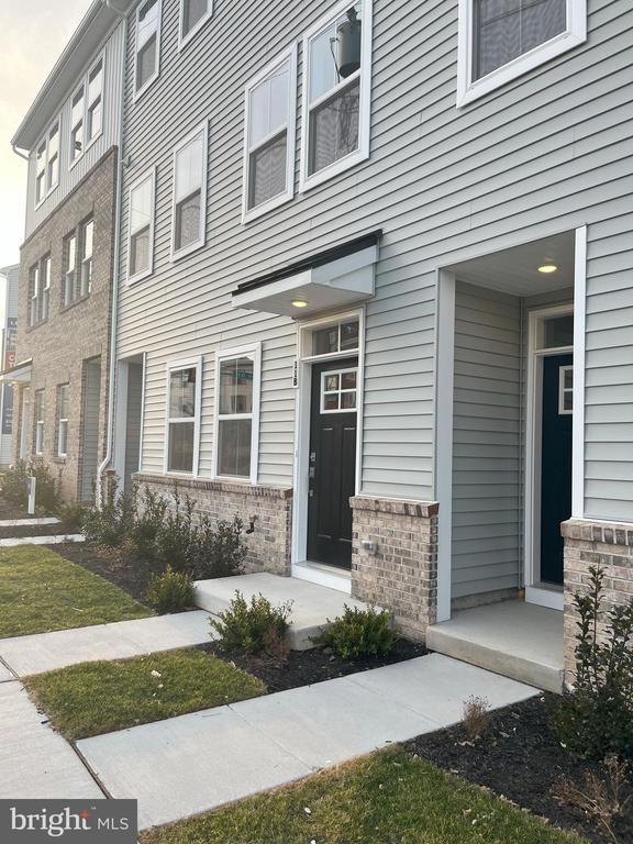 26A E Front St, Bridgeport, PA 19405 Townhome Rentals in Bridgeport