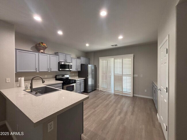 Foto del edificio - 2225 Pecos Ct