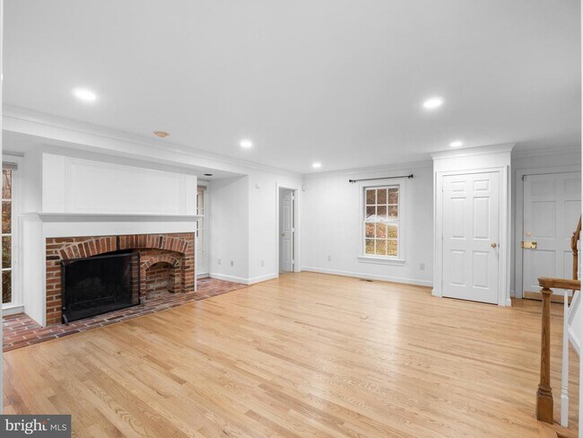 Building Photo - 6416 Little Leigh Ct