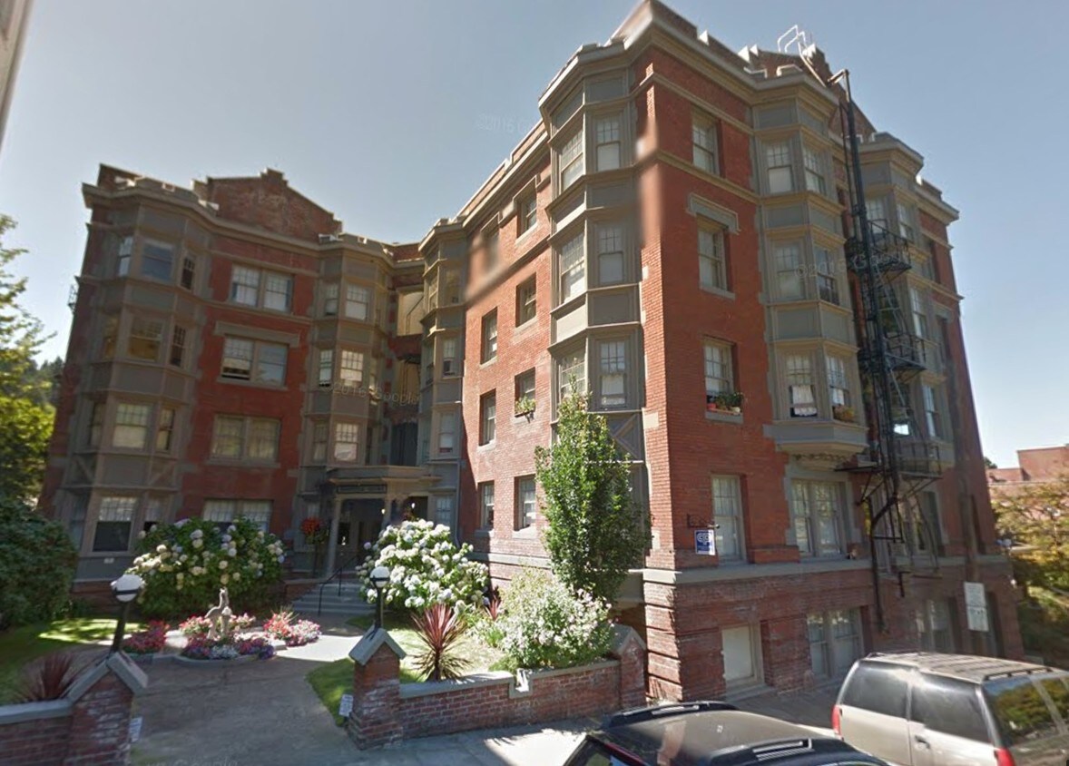 Primary Photo - 31 NW 22nd Pl