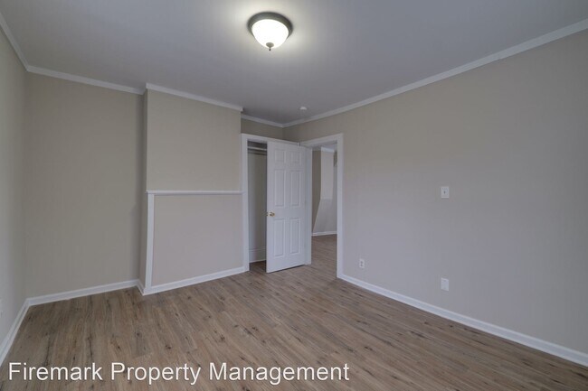 Building Photo - 3 br, 1 bath House - 1018 Bridge Street