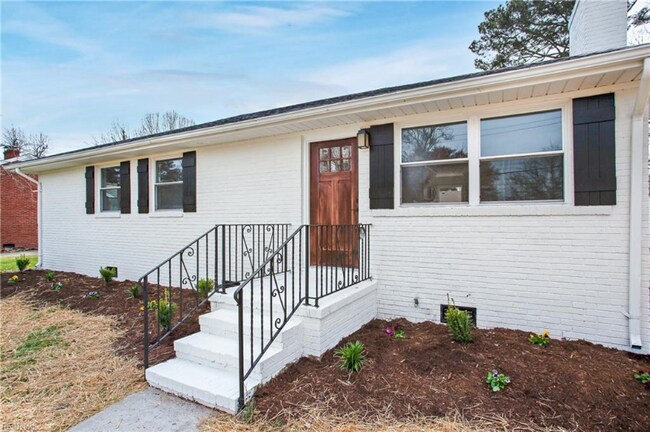 Building Photo - 5931 Sellger Dr