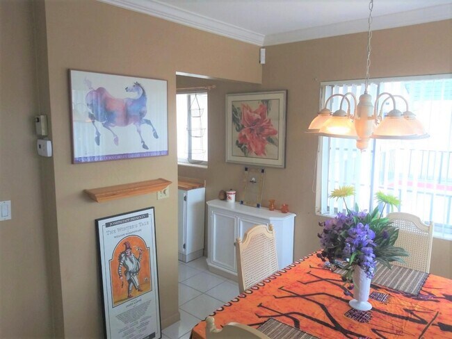 Building Photo - 3200 Lake Osborne Dr