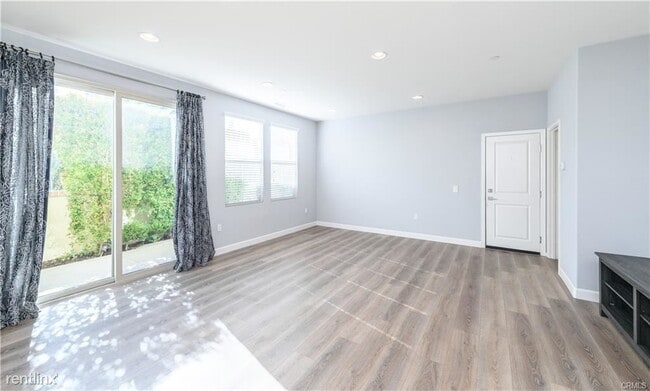 Foto del edificio - 3 br, 2.5 bath Condo - 906 El Paseo