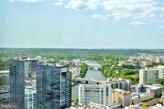 Foto del edificio - 2101 Market St