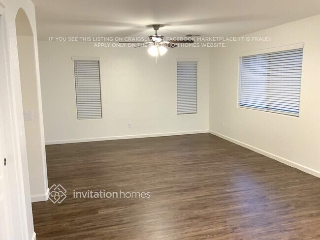 Building Photo - 2315 W Running Deer Trl