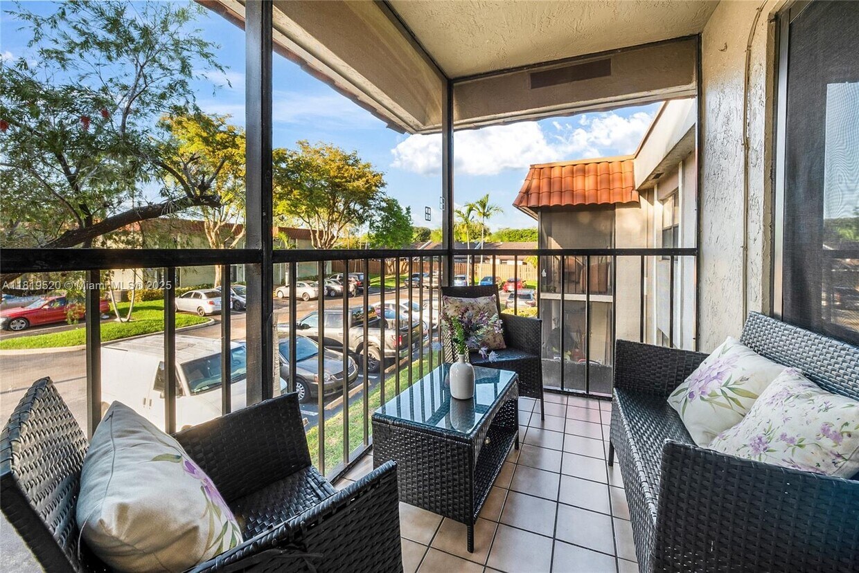 Foto principal - 9724 Hammocks Blvd