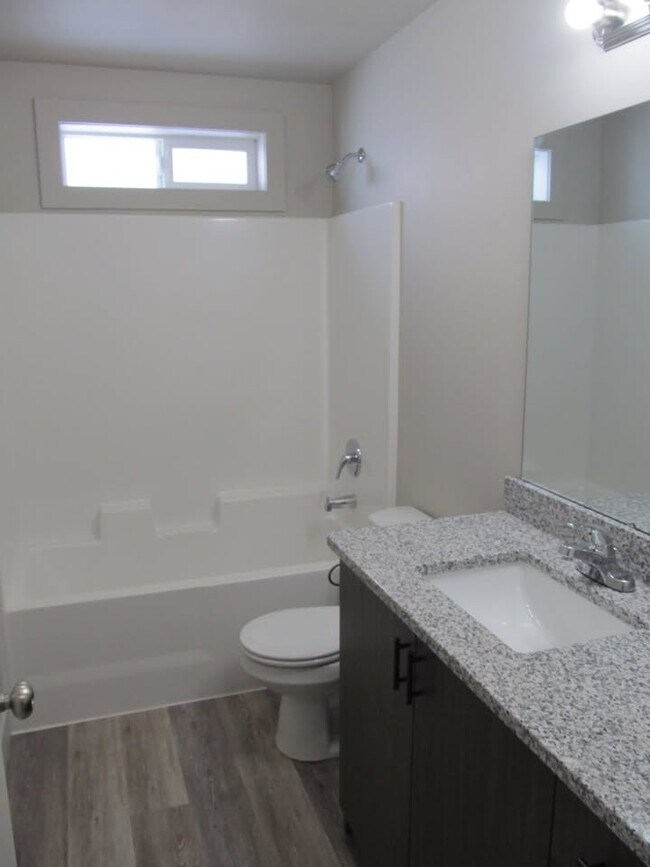 Foto del edificio - 6277 N Freedom Rd