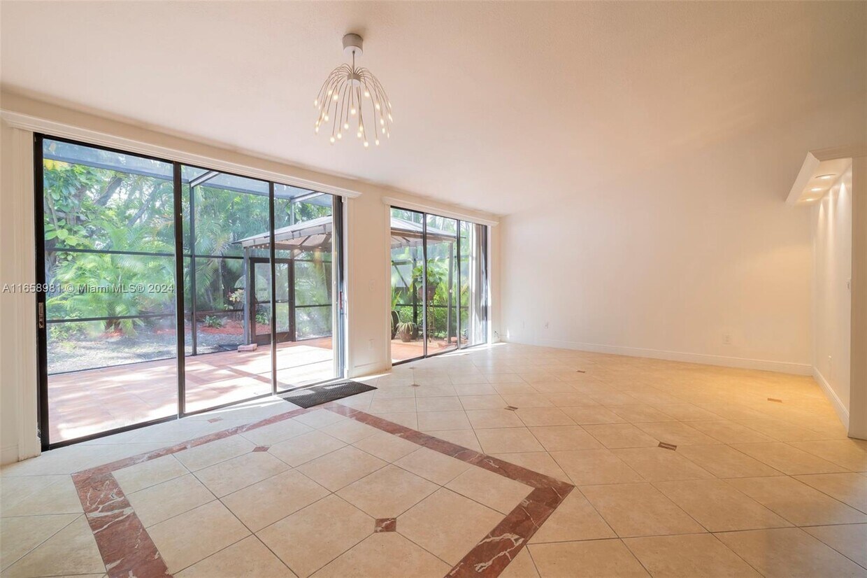 Foto principal - 9941 Costa Del Sol Blvd