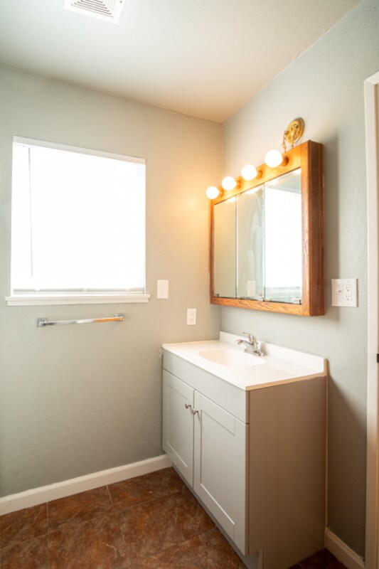 Building Photo - 39466 Blue Fin Way