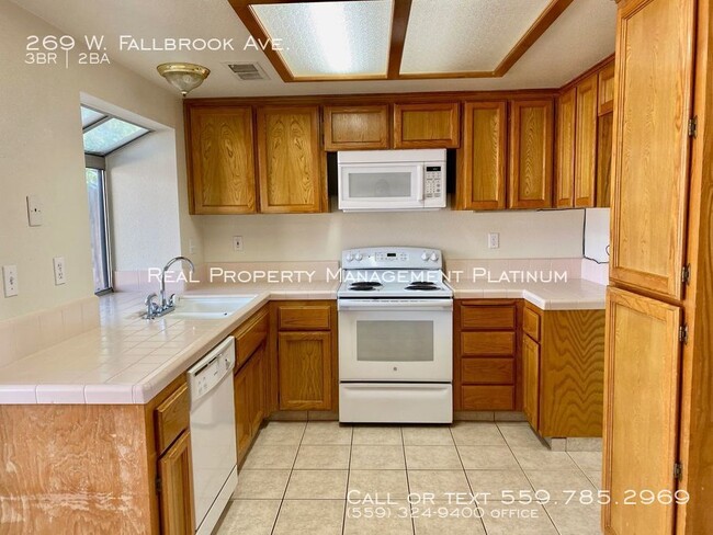 Building Photo - $1,550-  Peach & Alluvial 3 bedroom