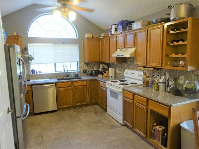 Building Photo - 2202 Heights Dr