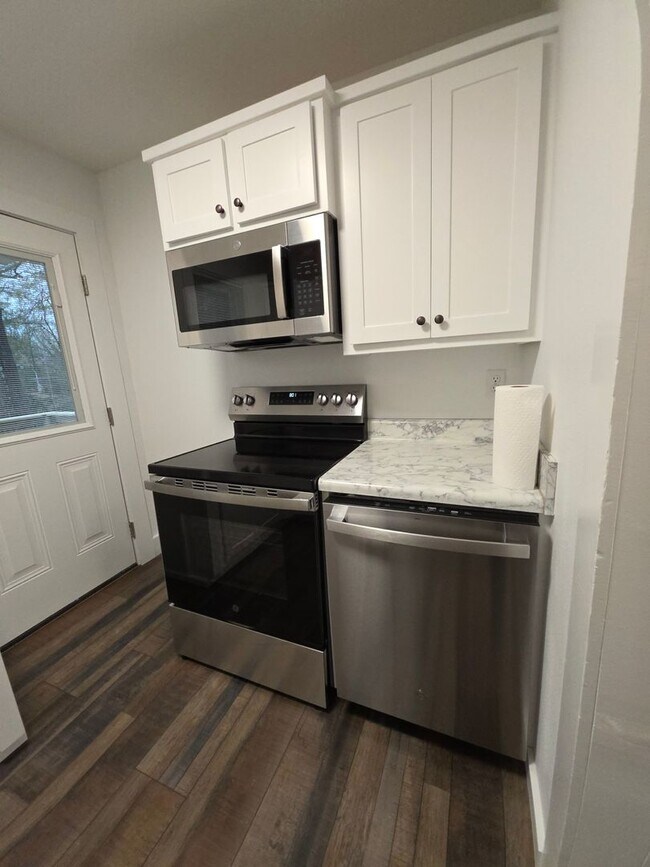 Foto del edificio - 1315-1317 N. Boston Pl