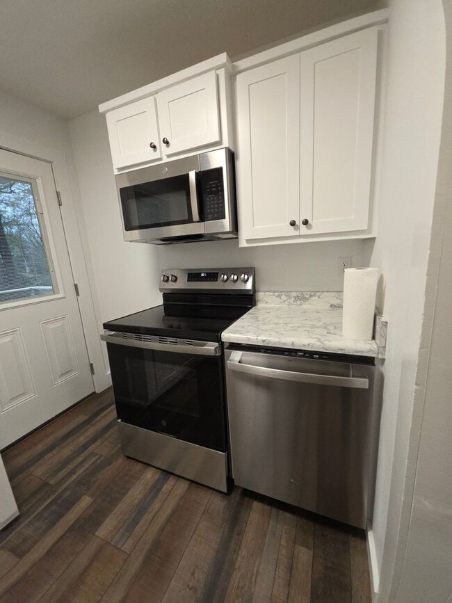 Building Photo - 1315-1317 N. Boston Pl