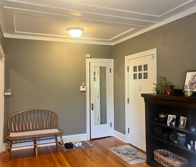 Photo - 920 W Waveland Ave Apartment