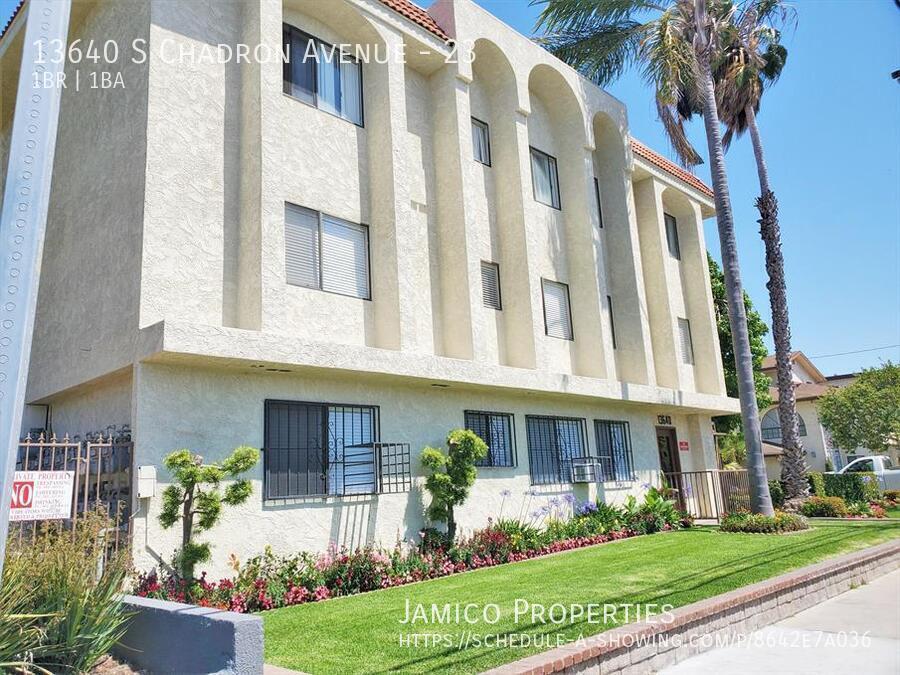 Building Photo - 13640 Chadron Ave