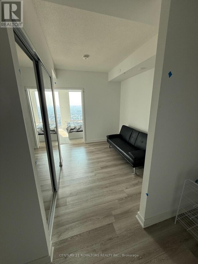 Photo du bâtiment - 238-3238 Simcoe St