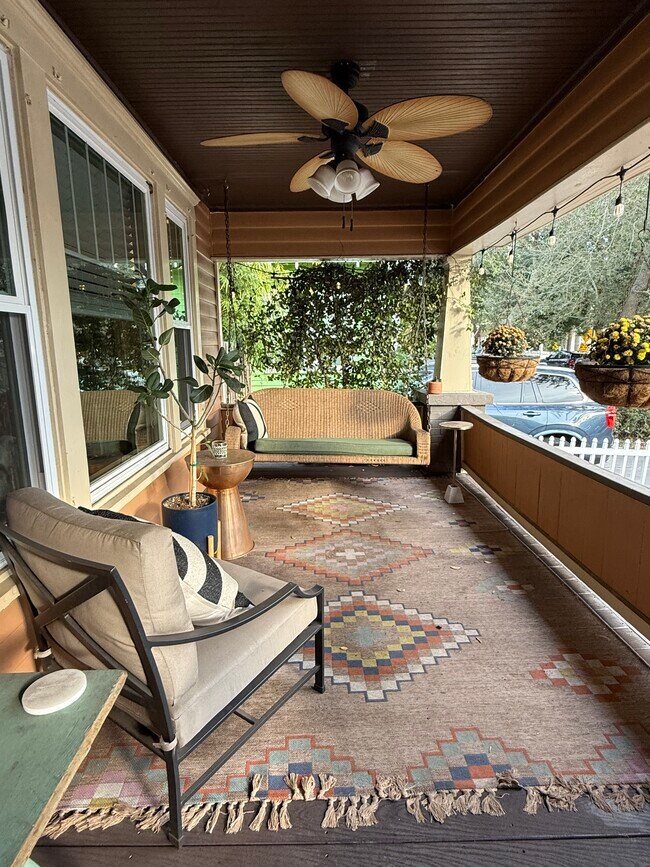 Foto del edificio - 557 7th Ave N