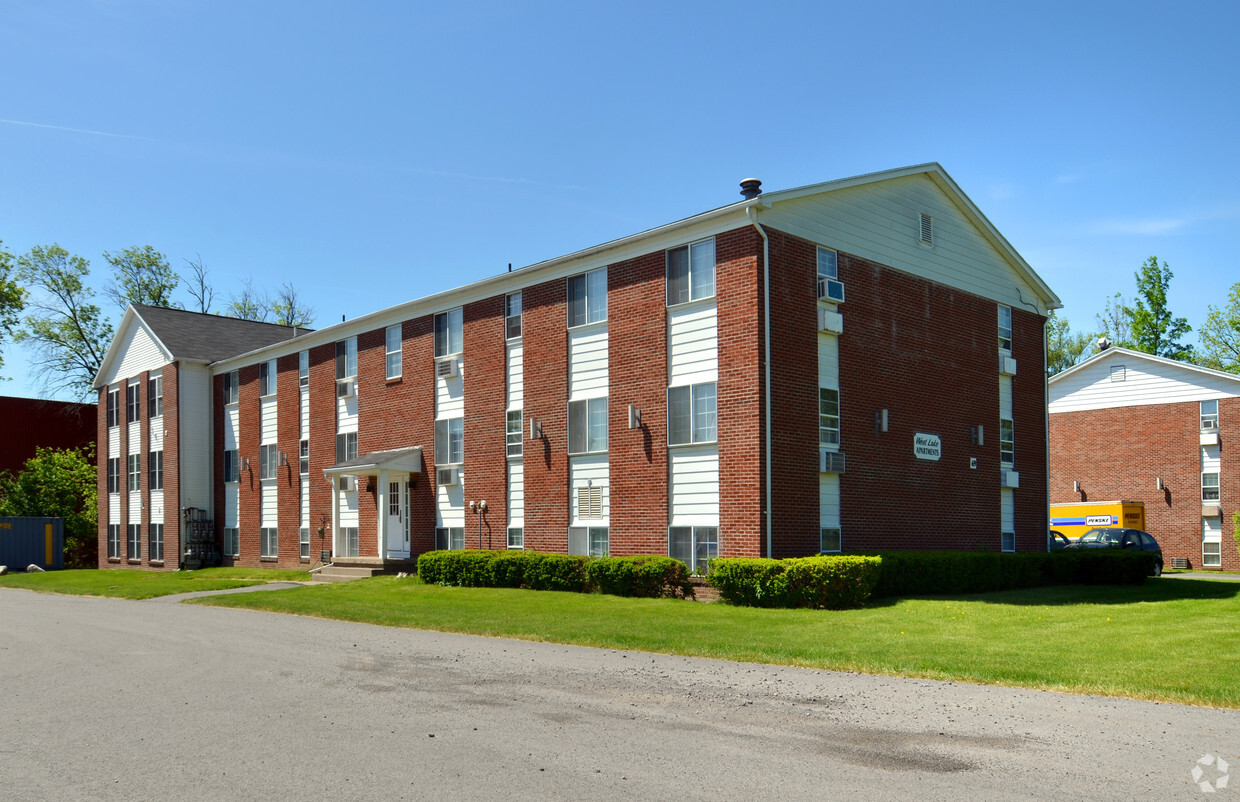 Primary Photo - West Lake Apartments