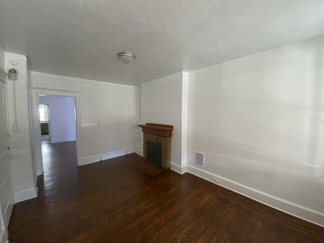 Building Photo - 741 E Philadelphia St