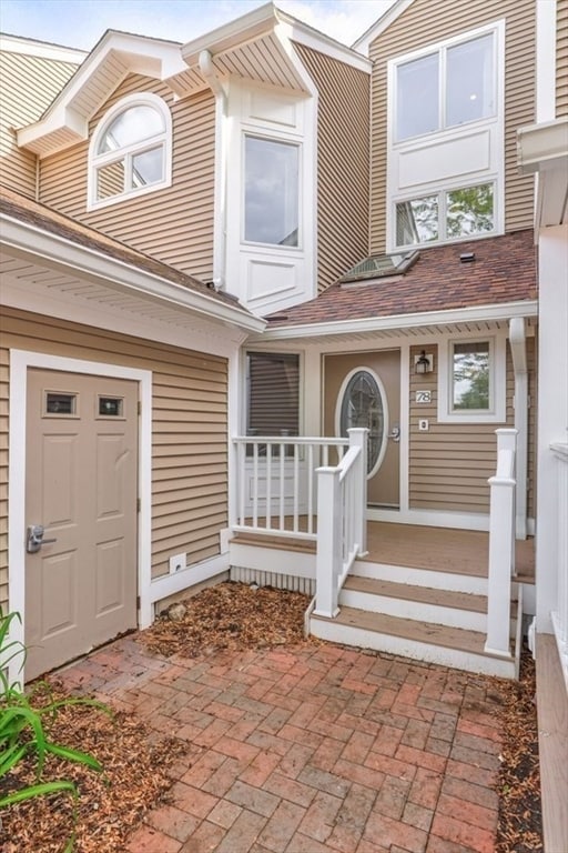 Building Photo - 78 Pointe Rok Dr