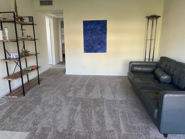 Foto del edificio - 589 Fanshaw O