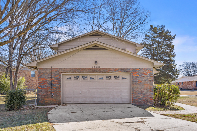 Building Photo - 12037 Chicamauga Trail SE