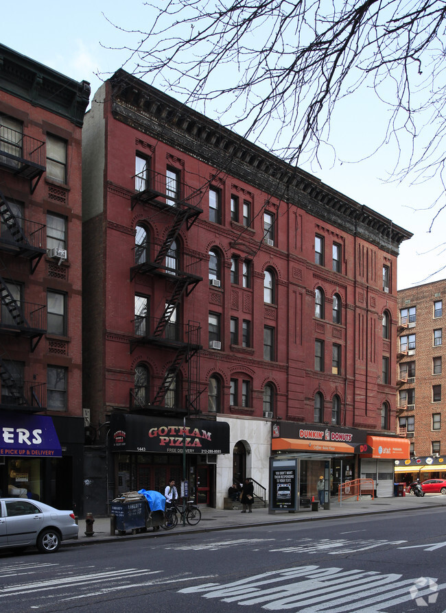 Building Photo - 1443-1447 York Ave