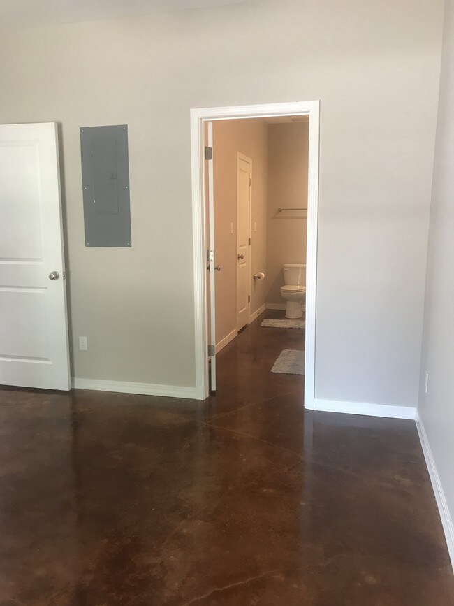Foto del interior - Bearkat Cove Townhomes