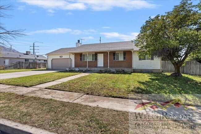Building Photo - Beautiful Rental Home in Highland