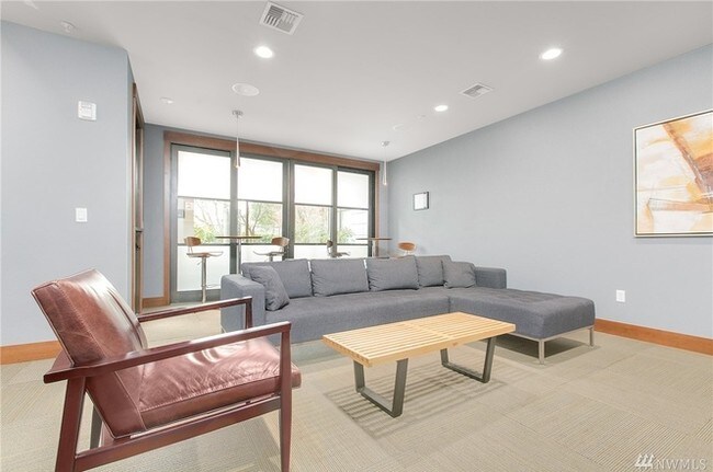 Building Photo - 4547 8th Ave NE