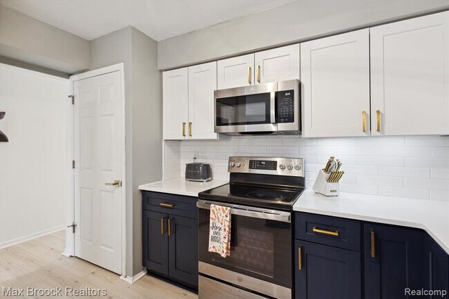 Foto del edificio - 1131 Indianwood Trail