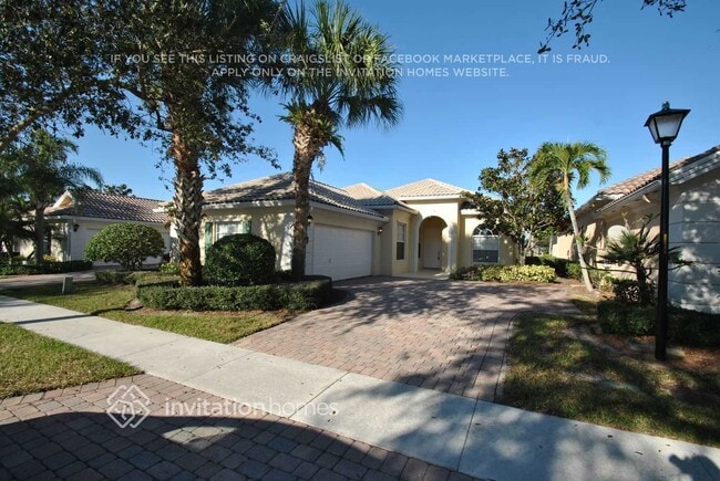 Foto del edificio - 8341 Dominica Pl