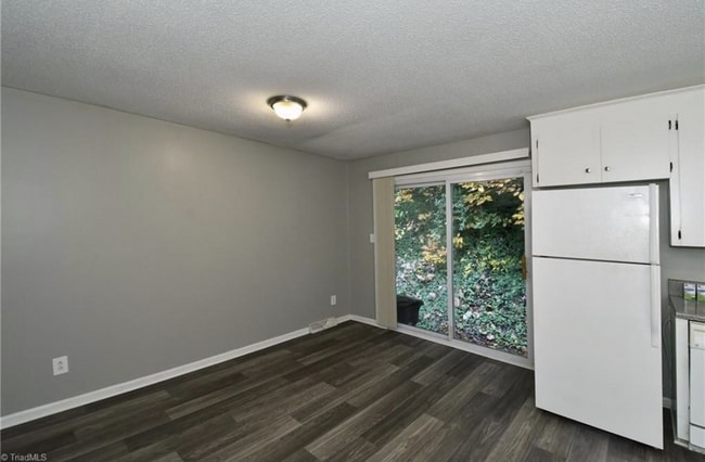 Building Photo - 1236 Fenimore St