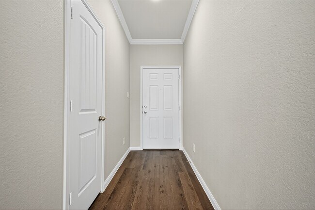 Foto del edificio - 24811 Goldoni Dr