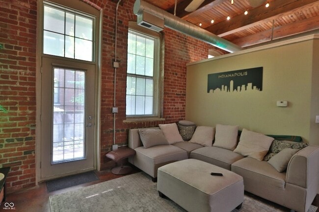 Building Photo - 55 S Harding St