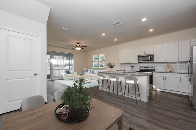 Building Photo - 11835 Stoneport Pl