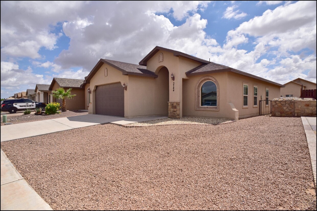 3744 Loma Adriana, El Paso, TX 79938 House for Rent in El Paso, TX