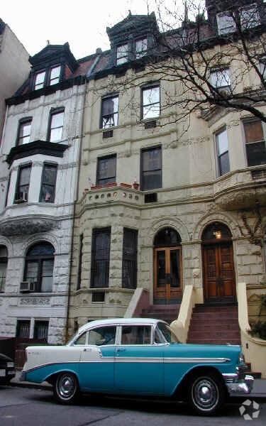 Foto del edificio - 147 W 80th St