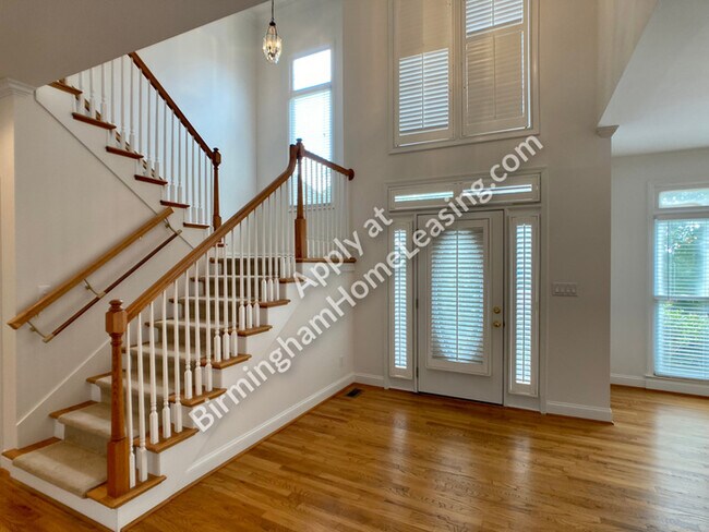 Building Photo - 1418 Panorama Dr