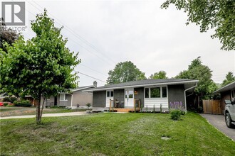 Building Photo - 2528 Hanlon Ave