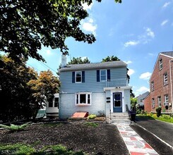 Building Photo - 1316 Broad St