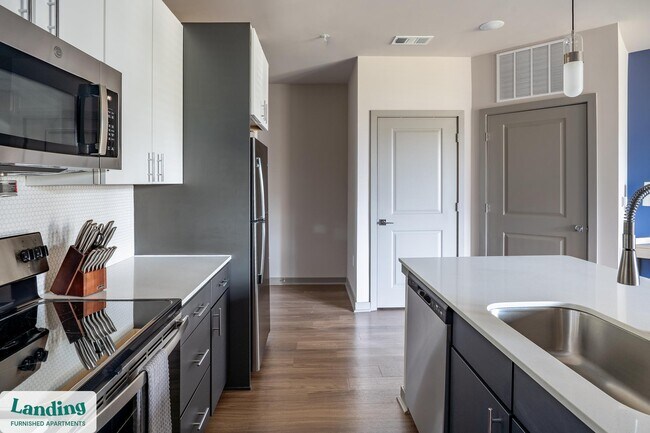 Foto del edificio - 1559 W 9 Mile Rd