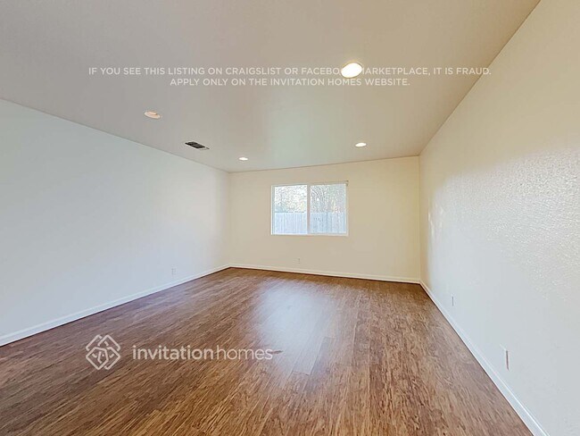 Foto del edificio - 1878 Southwood Dr