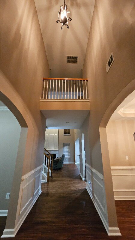 Building Photo - 518 Winter View Way