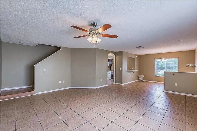 Building Photo - 7353 E Bank Dr