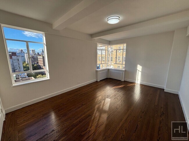 Foto del edificio - FIFTH AVENUE