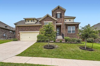 Building Photo - 12383 Mesa Verde Dr
